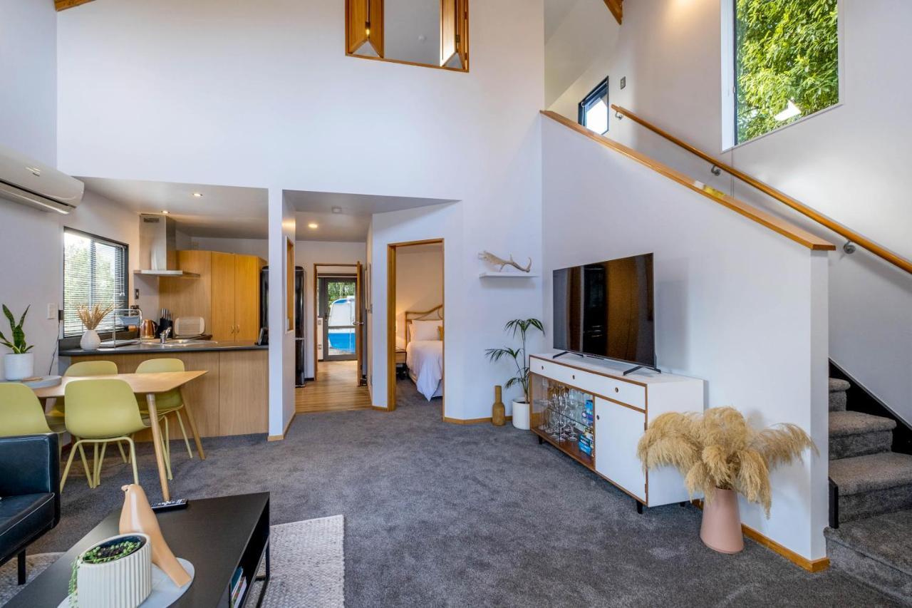 Little Black Chalet ميثفين المظهر الخارجي الصورة