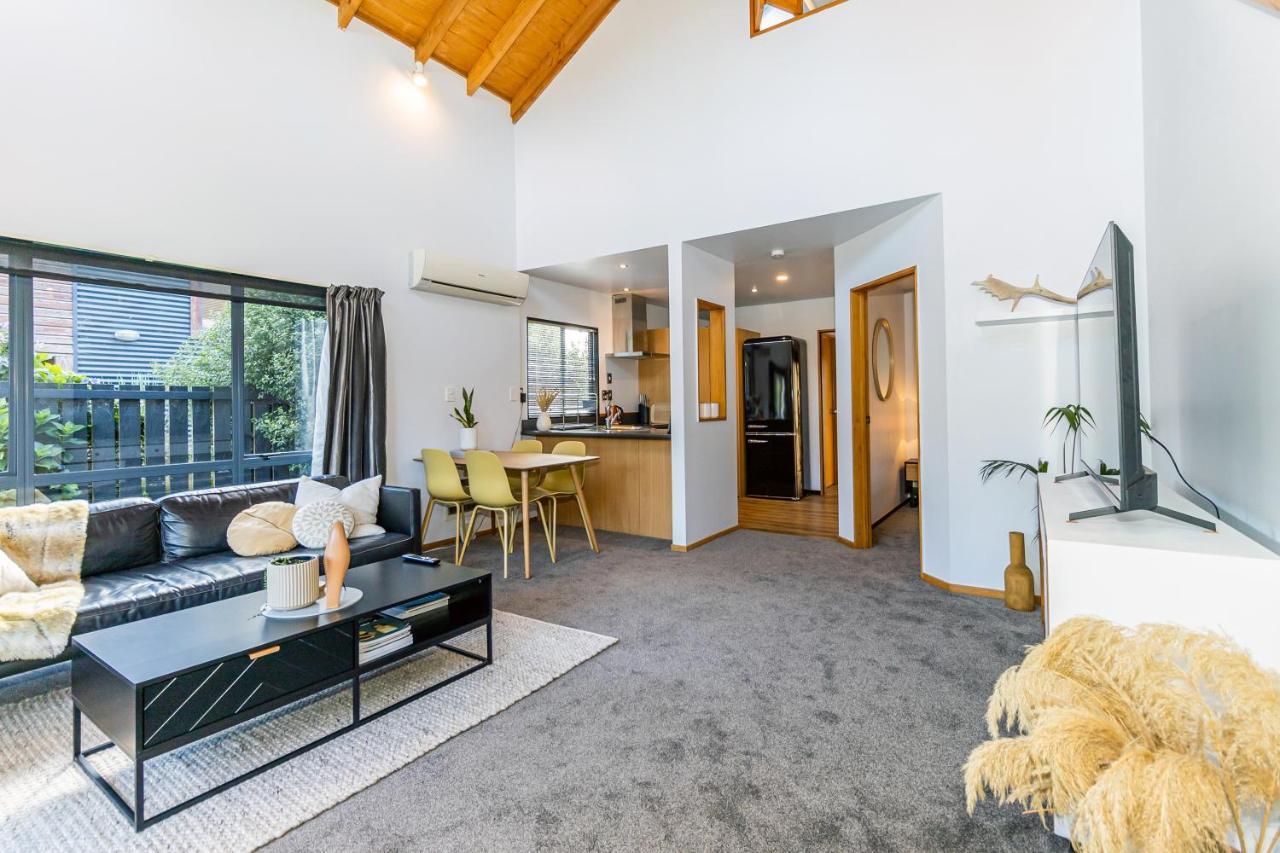 Little Black Chalet ميثفين المظهر الخارجي الصورة